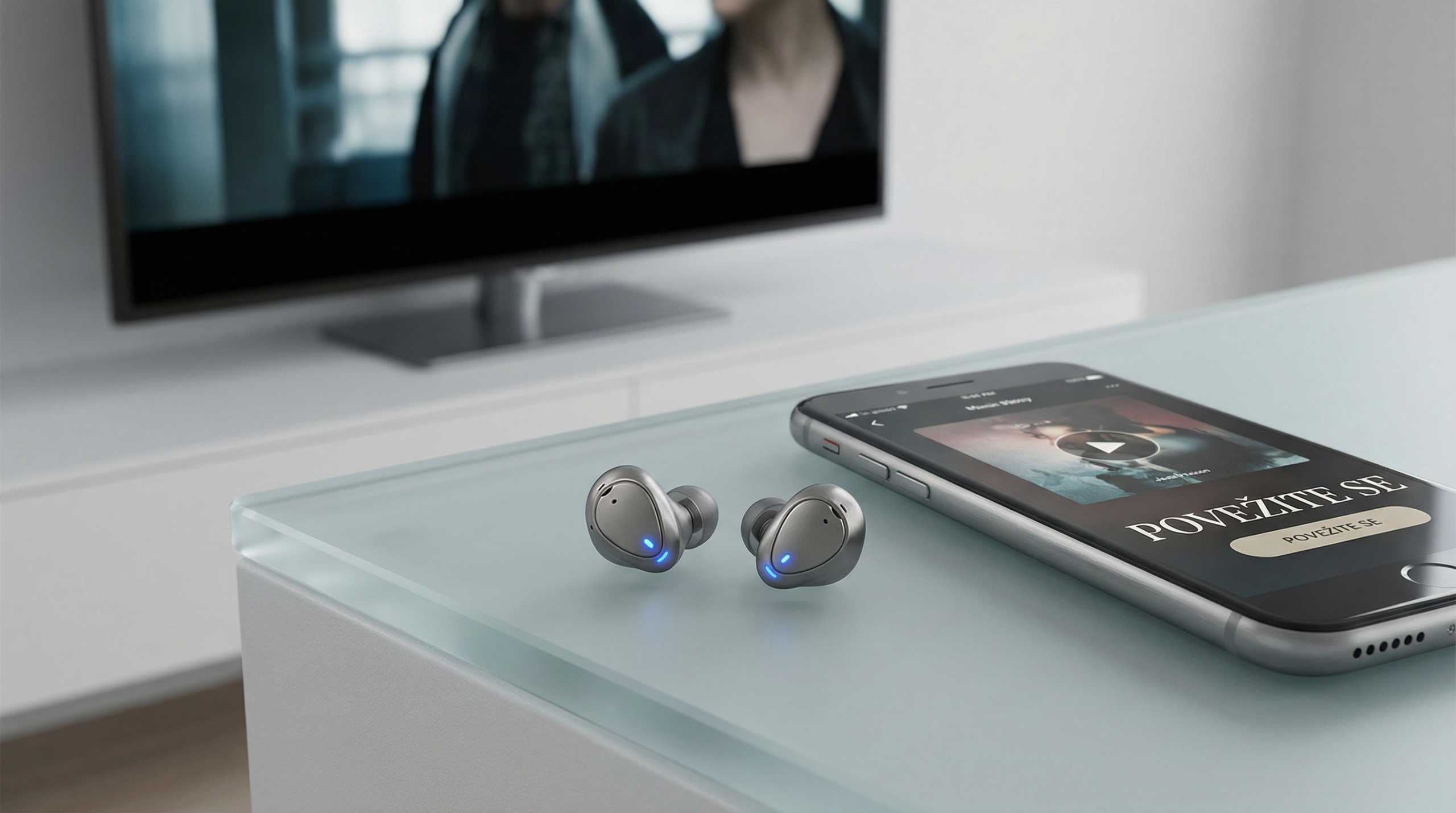 Bluetooth slusni aparati povezani sa pametnim telefonom i TV-om
